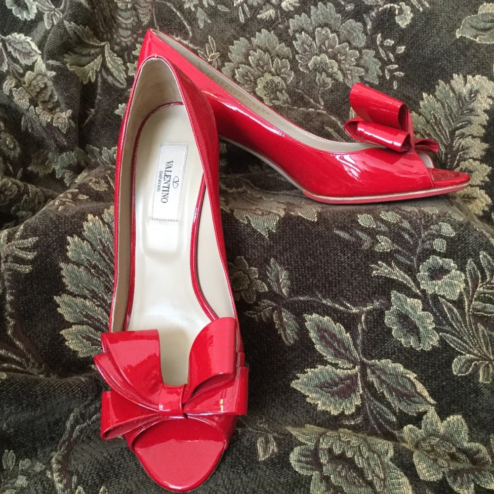 Like New Red Valentino Open Toe Pumps Sz 39